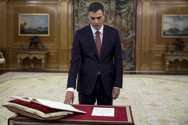 Novi premijer Španije: Pedro Sančes položio zakletvu