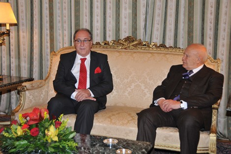 Bahaćenje crnogorskog ambasadora u Atini: Isplaćuje plate, a nema potpisane priznanice za 56 hiljada eura, pojeo i popio pet hiljada, a nema čim da ih opravda