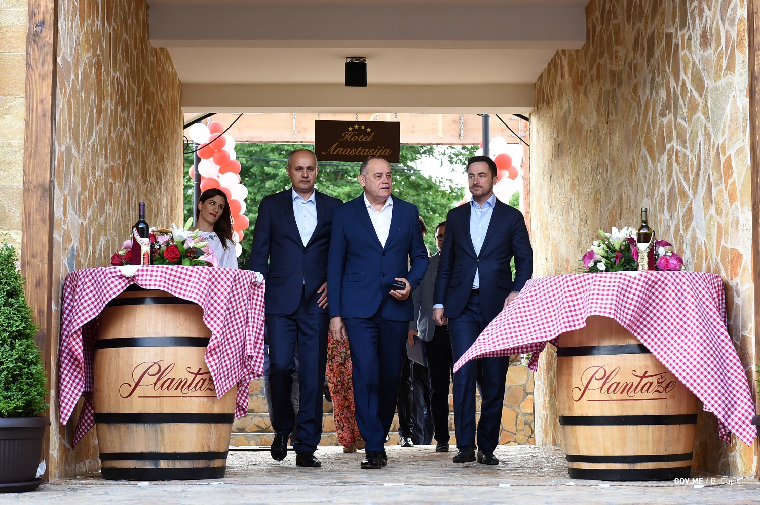 Simović otvorio etno selo na Njegušima: Crna Gora sve češća adresa ostvarenja preduzetničkih vizija