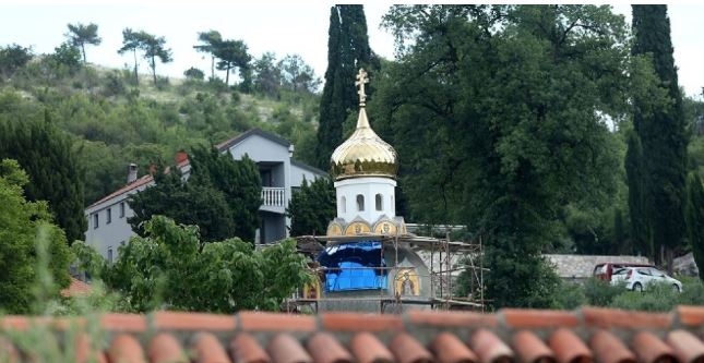 Mitrpolija predala zahtjev za legalizaciju u porti manastira Dajbabe