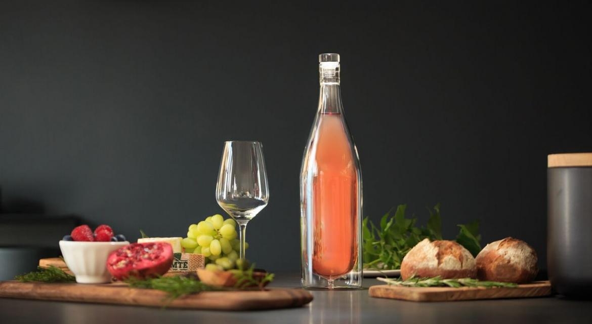 Novi DEKANTER koji čuva hladnoću vina…