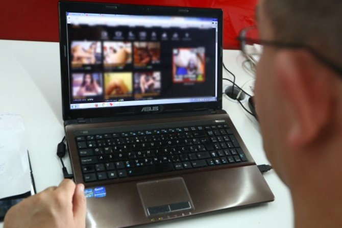 Koristio lažne profile: Uhapšen Rožajac osumnjičen da je djeci slao i od njih tražio intimne fotografije