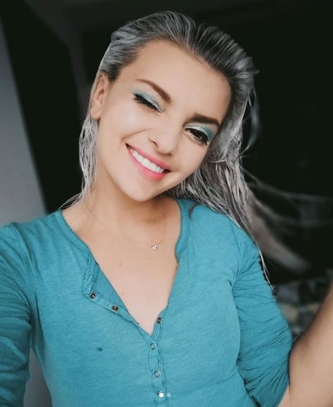 Ela Dvornik BEZ ŠMINKE izazvala RAT na internetu