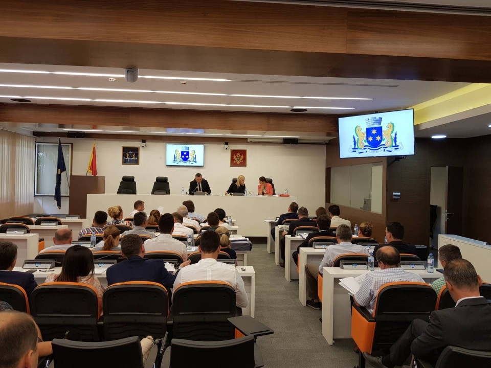 Socijaldemokrate o Crnogorskoj: Ljudi punih džepova, ali pognutih glava