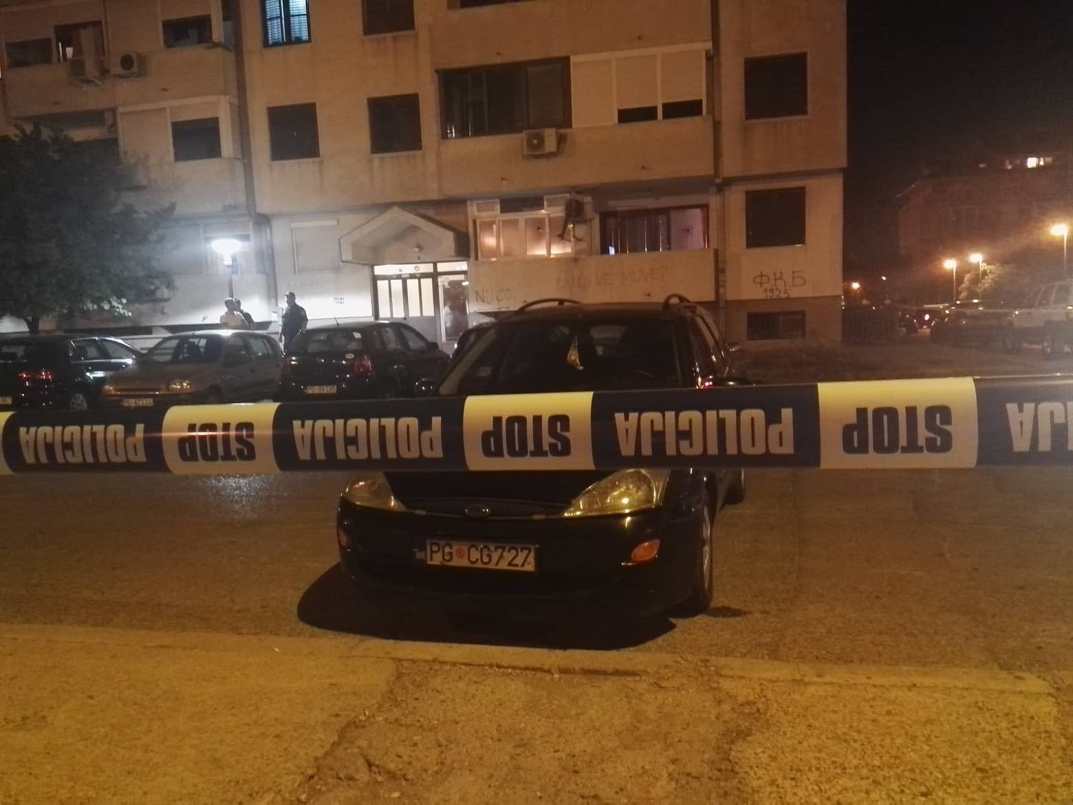 FOTO – U “štek” stanu Kavčana na Starom aerodromu pronađena eksplozivna naprava: Privedeno više osoba