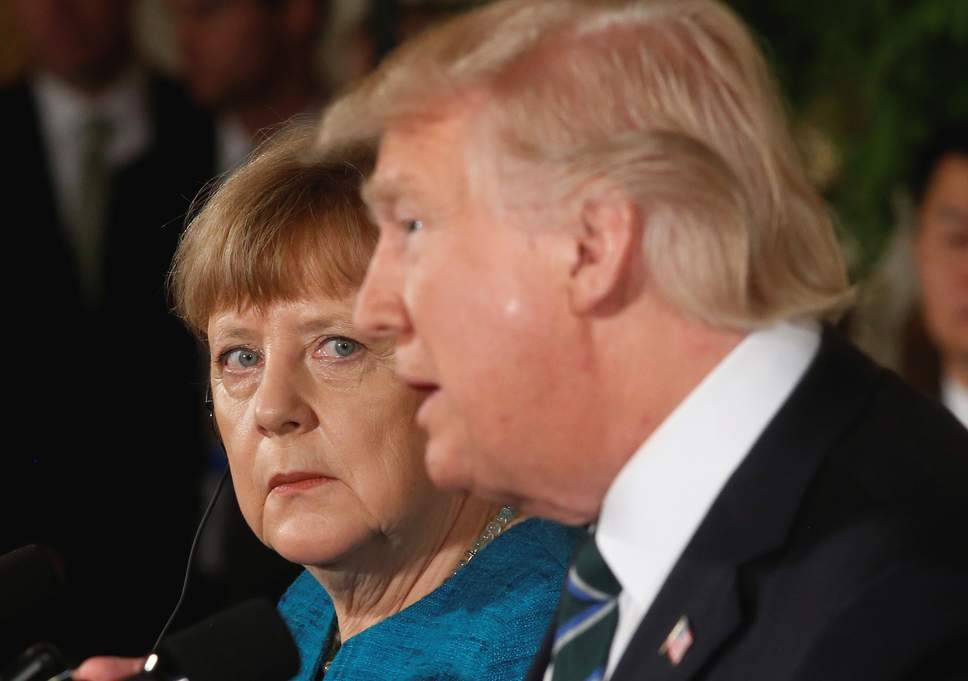 Merkel: NATO štiti i Crnu Goru