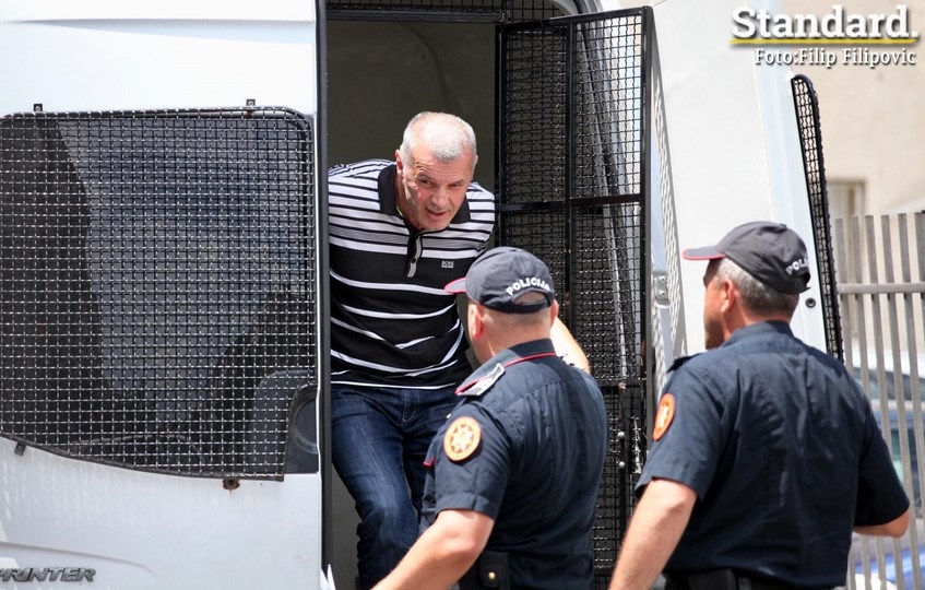 Standard saznaje: Osujećeno deset ubistava, sačuvane GLAVE DVA ROĐENA BRATA i OCA i SINA! Jedan mafijaš PROPJEVAO