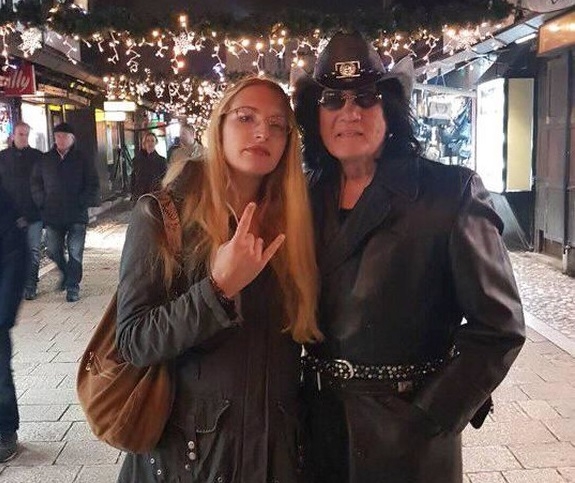 Milić Vukašinović sahranio kćerku: Majci Maje Avdibegović pozlilo, muzičar održao potresan govor