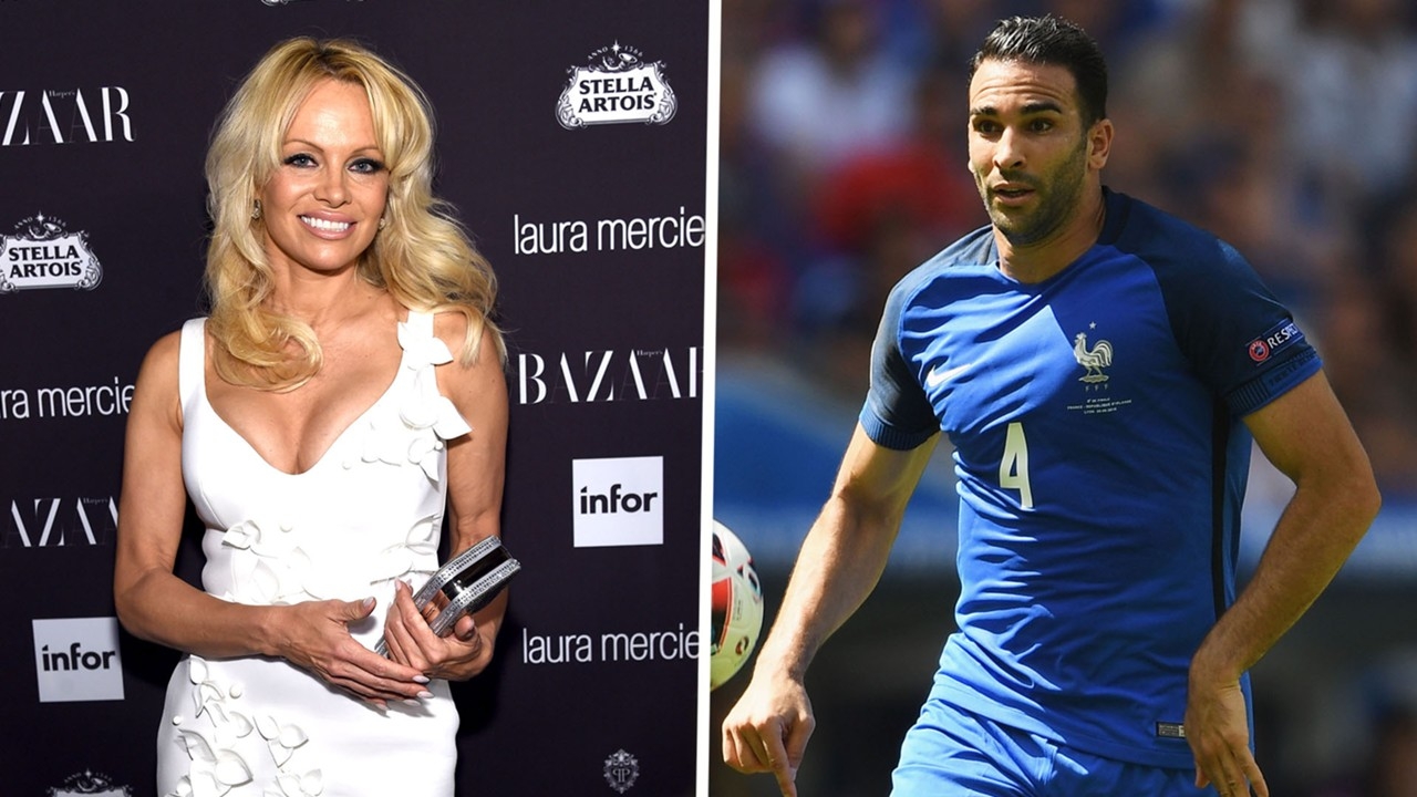 Radio je kao smećar, pričali su da je gej, a večeras će ga svim srcem bodriti slavna Pamela Anderson