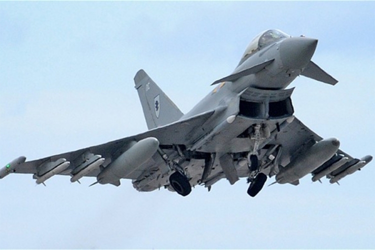 Britanci digli “tajfune”, ruski bombarder u prostoru NATO?