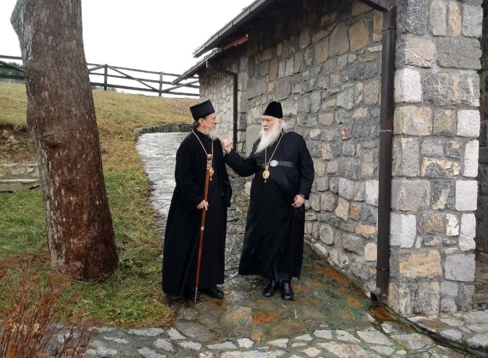 Na pomolu novi raskol u SPC poslije tuče: Filaret bježi u Artemijevu SEKTU?!