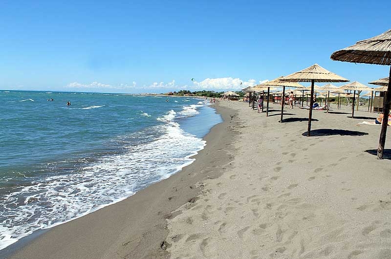 Policija pronašla zakopanu drogu na prostoru Velike plaže i Ušća Ade Bojane