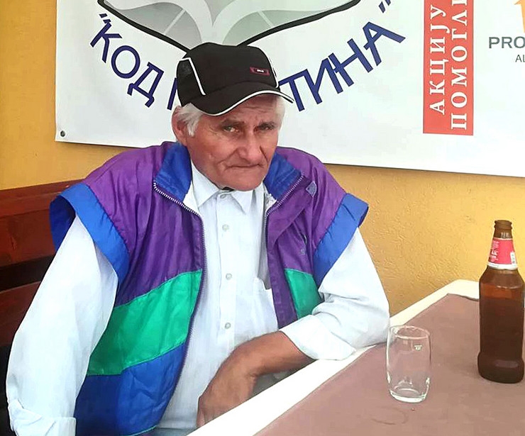 Nadživio 25 ljudi koi su mu bili na “sahrani” pa i doktora: Dragiša tvrdi da je pobijedio rak pomoću PIVA i KOZJEG MLIJEKA