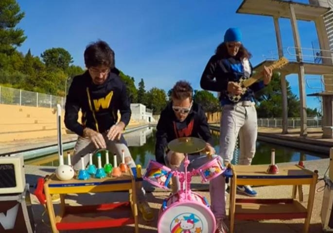 VIDEO: Ovaj bend je fantastičan! Poslušajte kako Nirvana zvuči na dječijim instrumentima!