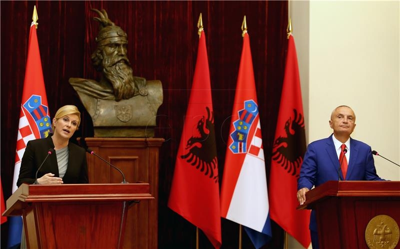 Kolinda u Tirani: Albanci i Hrvati su braća po oružju