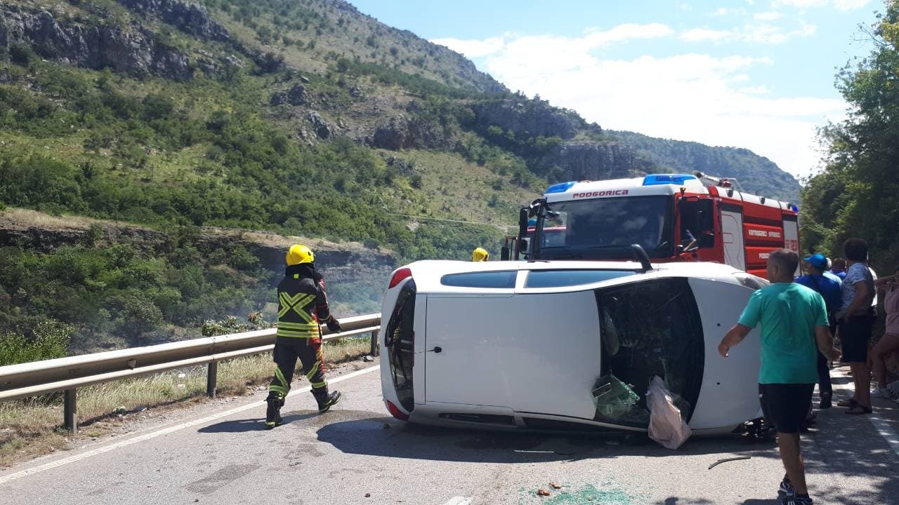 Udes na Smokovcu, saobraćaj u prekidu