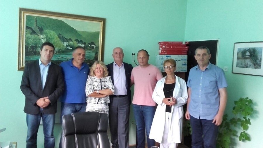 Rade u Njemačkoj, ali ne zaboravljaju zavičaj: Ljajić i Pramenko poklonili posteljinu, TV i drugu opremu rožajskom Domu zdravlja