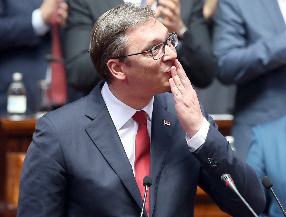 Vučić KAO “napušta” politiku: “Ako ovaj ode, ja prelazim na pravoslavlje i uzimam ime Radojlo”