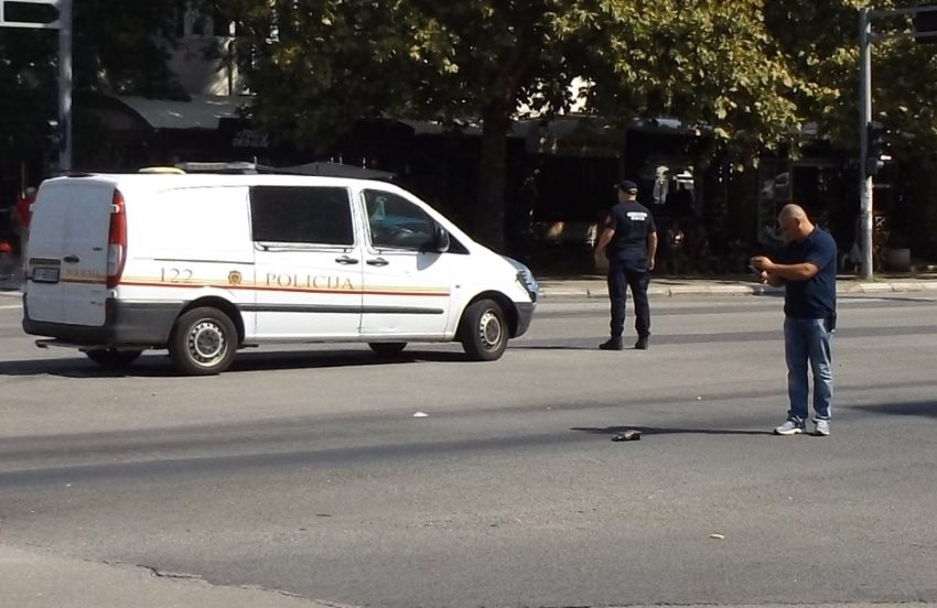 Policija blokirala raskrsnicu u Baru: Iz automobila ispala eksplozivna naprava?