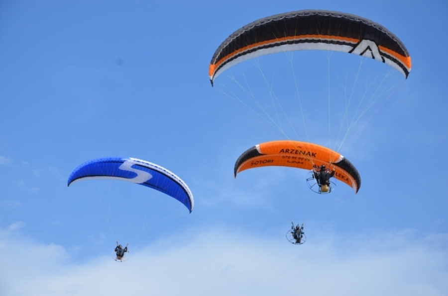 Nevrijeme uzrok pogibije paraglajdera, drugi par zamalo doživio tragediju!