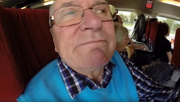 VIDEO – Na kraju dobio nevjerovatan snimak: Želio da zabilježi svoje nezaboravno putovanje kamerom, a sve vrijeme je snimao sebe