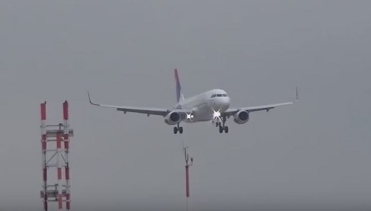 Prizemljio devet aviona: Uhapšen muškarac zbog bombaških prijetnji u Čileu, Peruu i Argentini