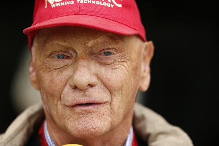 Niki Lauda morao na transplantaciju pluća