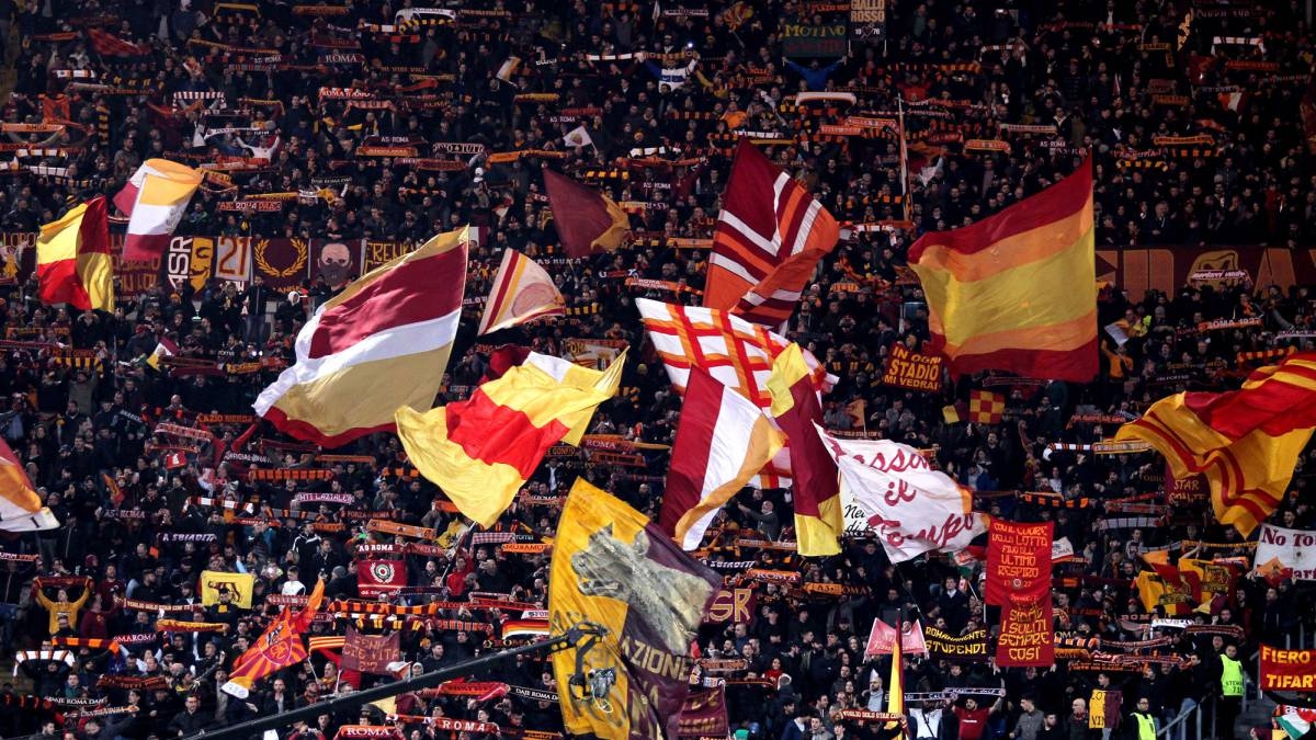 BIZARNO: Trener Rome polomio ruku slaveći gol