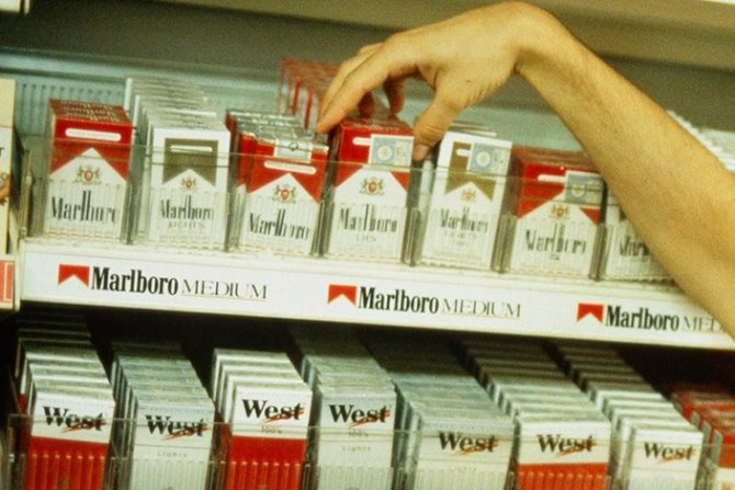 Priveden Nikšićanin: Obijao markete i krao cigarete u ukupnoj vrijednosti preko 9.000 eura