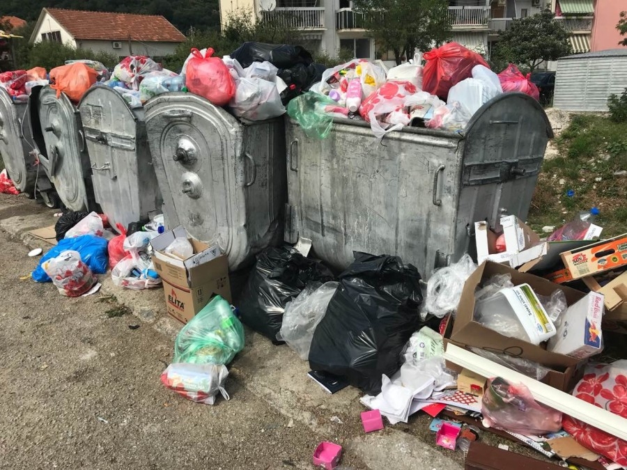 FOTO – “Herceg Novi je postao najprljaviji grad u Crnoj Gori”