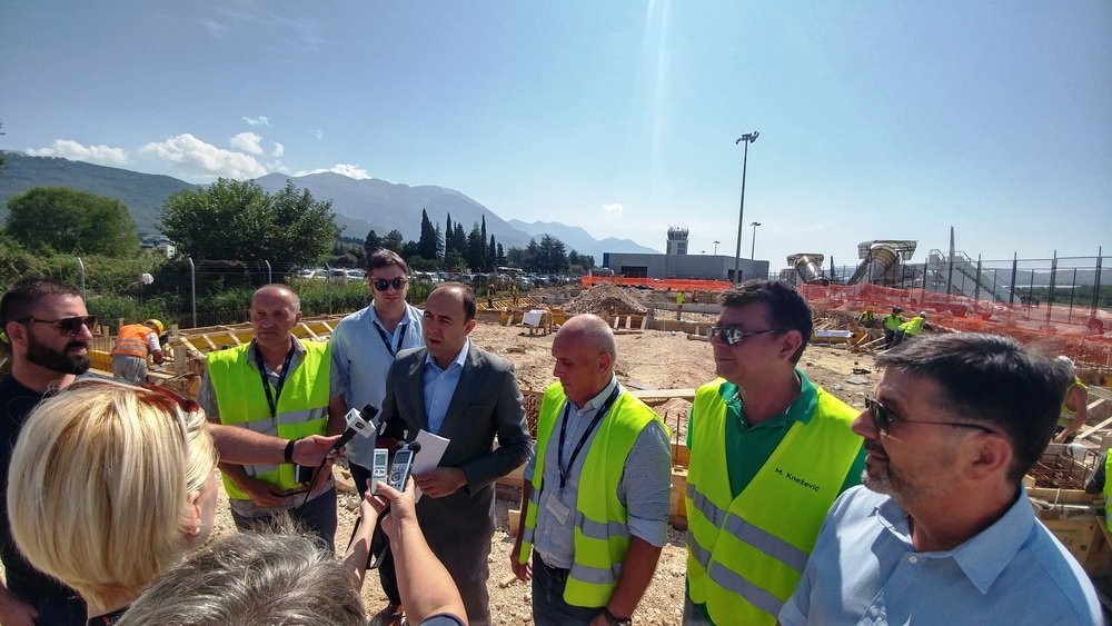 Orlandić: Trebaju nam novi terminali u Tivtu i Podgorici, a to možemo i bez koncesionara