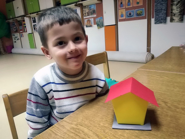 Nasljednik “majke hrabrosti” spreman za školu: Nikola (6) postaje prvačić, željno čeka da sjedne u klupu