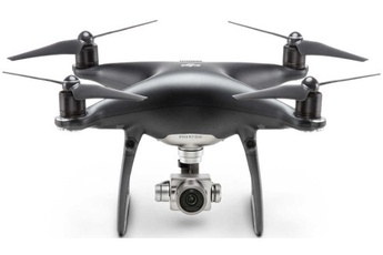 Dron je slučajno napravio najbolju fotku s vjenčanja svih vremena