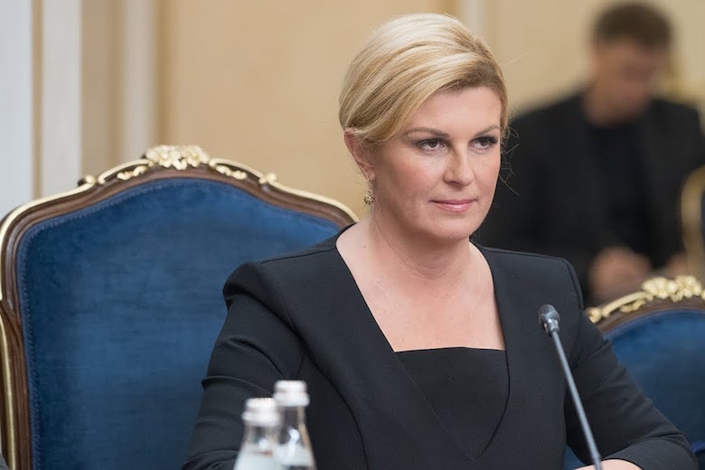 VIDEO: Kolinda zapjevala u Avganistanu