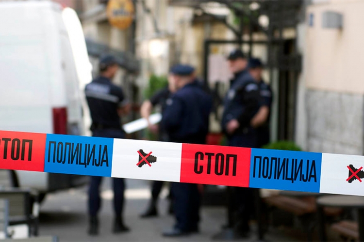 Nova žrtva stršljenova: Beograđanin primljen sa 5 uboda, preminuo posle nekoliko minuta