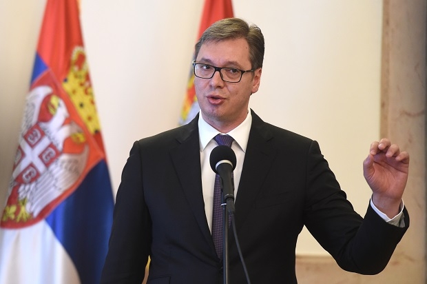 Nišlija priveden jer je razvio transparent protiv Vučića