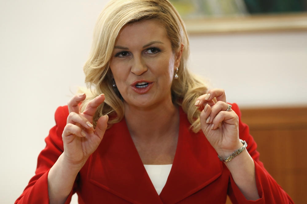 Švajcarski list isprozivao Kolindu: “Žena je skroz u ofsajdu, bruka se na Mundijalu, laže za jogurt i Jugoslaviju…”