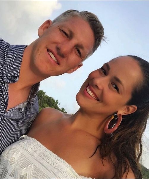Ana Ivanović objavila sliku sa Bastijanom: “Ana pojedi nešto”, zavapili fanovi!