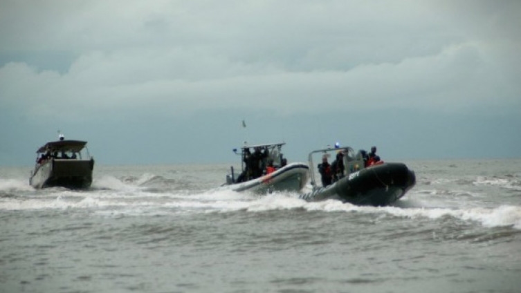 Nigerijski pirati oteli su 12 članova posade švajcarskog teretnog broda