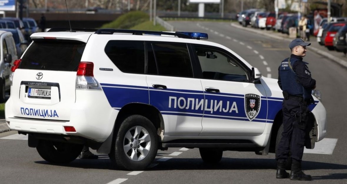 Stravičan udes kod Novog Sada: Muškarac pronađen nekoliko desetina metara od smrskanog auta, uhapšen vozač iz Niša