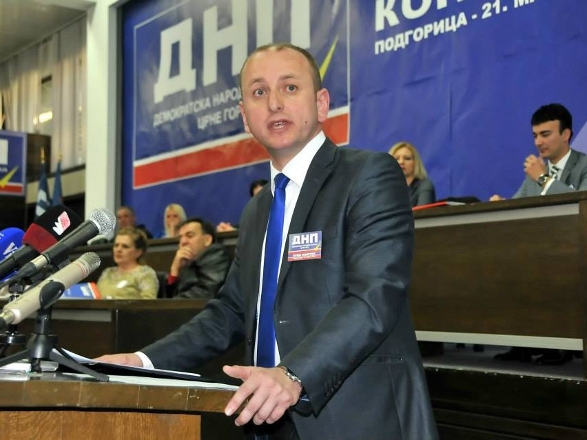 Zbog povrede ugleda DNP tužila funkcionera Demokrata