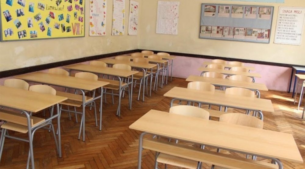 Pisali Šehoviću: Djeca u Matarugama ne idu u školu, roditelji traže smjenu direktorice