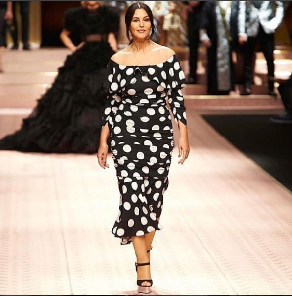 VIDEO: Potpuna dominacija SUPERZVIJEZDA na reviji brenda Dolce i Gabbana, i MONIKA za kraj!
