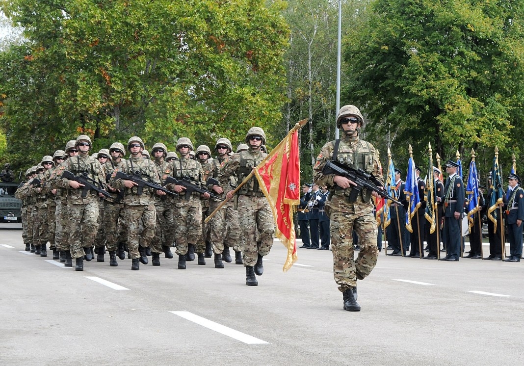 Nakon naoružavanja Srbije i Hrvatske, CG uvodi rezervu: “Situacija u regionu je nestabilna, ali promjene u vojsci ne znače da će biti sukoba”