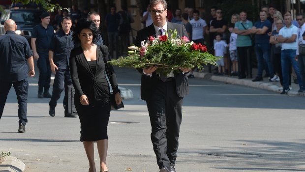 “Pucajte, ali prije toga obujte moje cipele”: Supruga ubijenog Olivera Ivanovića prozvala “hrabre tviteraše”