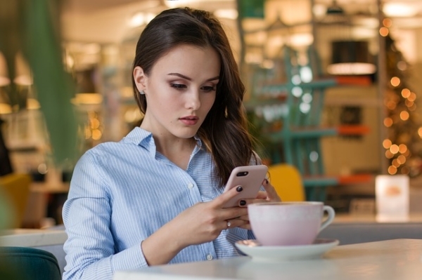 Posjećivanje Instagram profila bivšeg je sasvim normalno