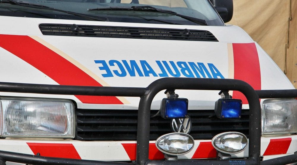 Tragedija u Nišu: Automobil bez vozača krenuo u rikverc, pregazio djevojčicu