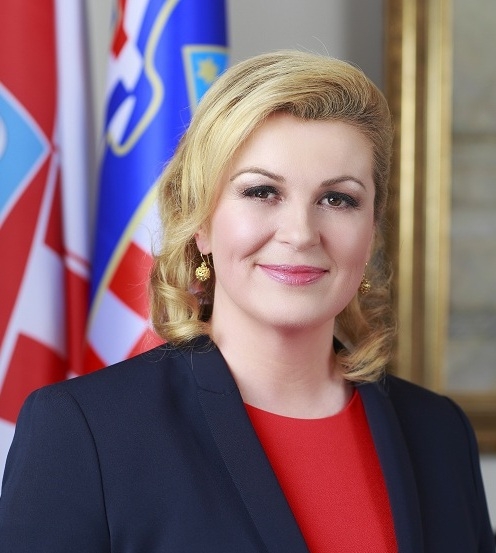 Roj stršljenova napao Kolindu: Predsjednica obišla granicu BiH i Hrvatske