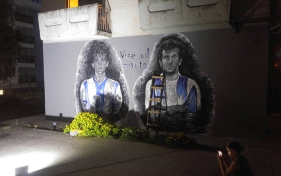 Dejo Savićević i Željko Gašić dobijaju grafit na Draču!