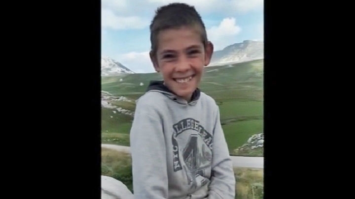 VIDEO: Mali Božo na Lukavici nema ni internet, ni televizor, a postao je prava senzacija